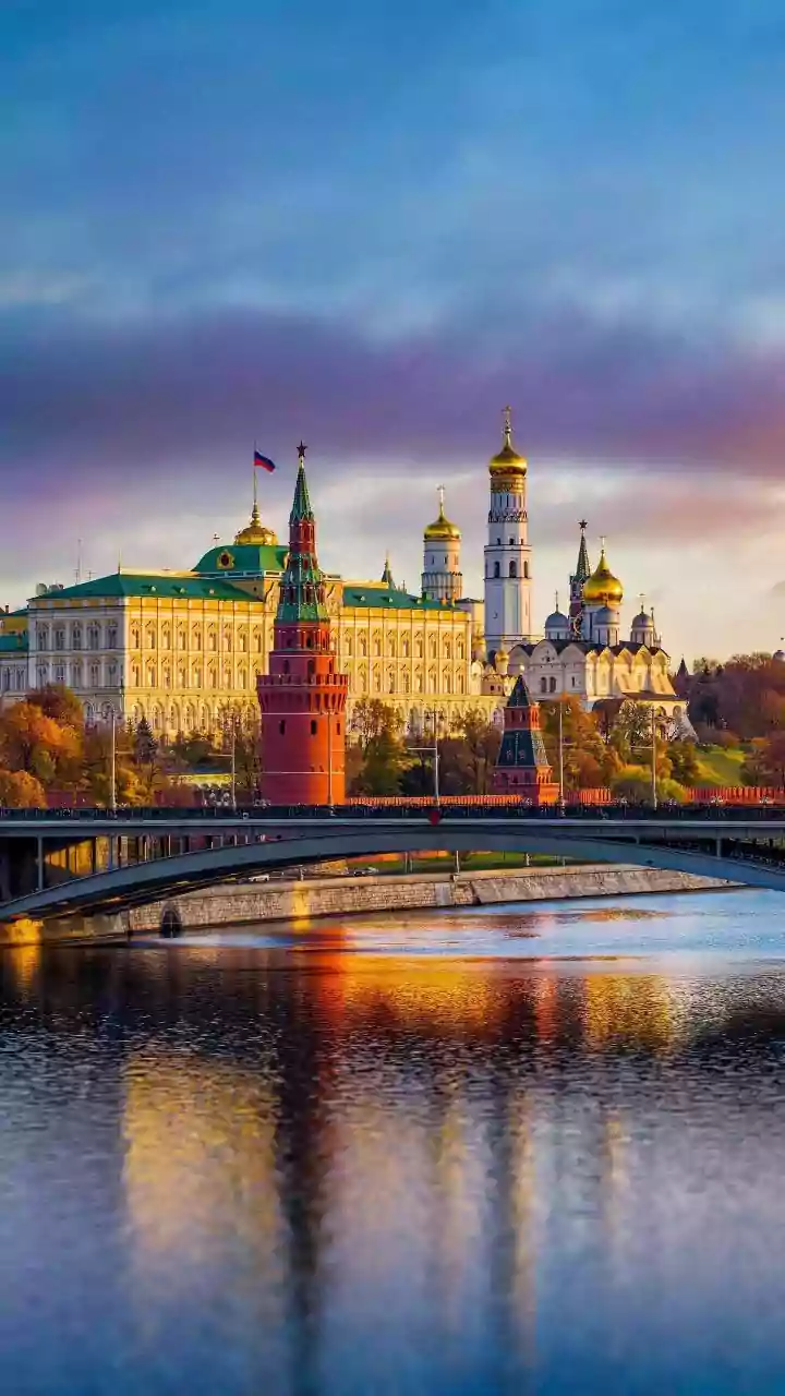 Putin Ally Says Trump’s Greenland Push Strengthens Russia’s Case To Invade Seven Countries