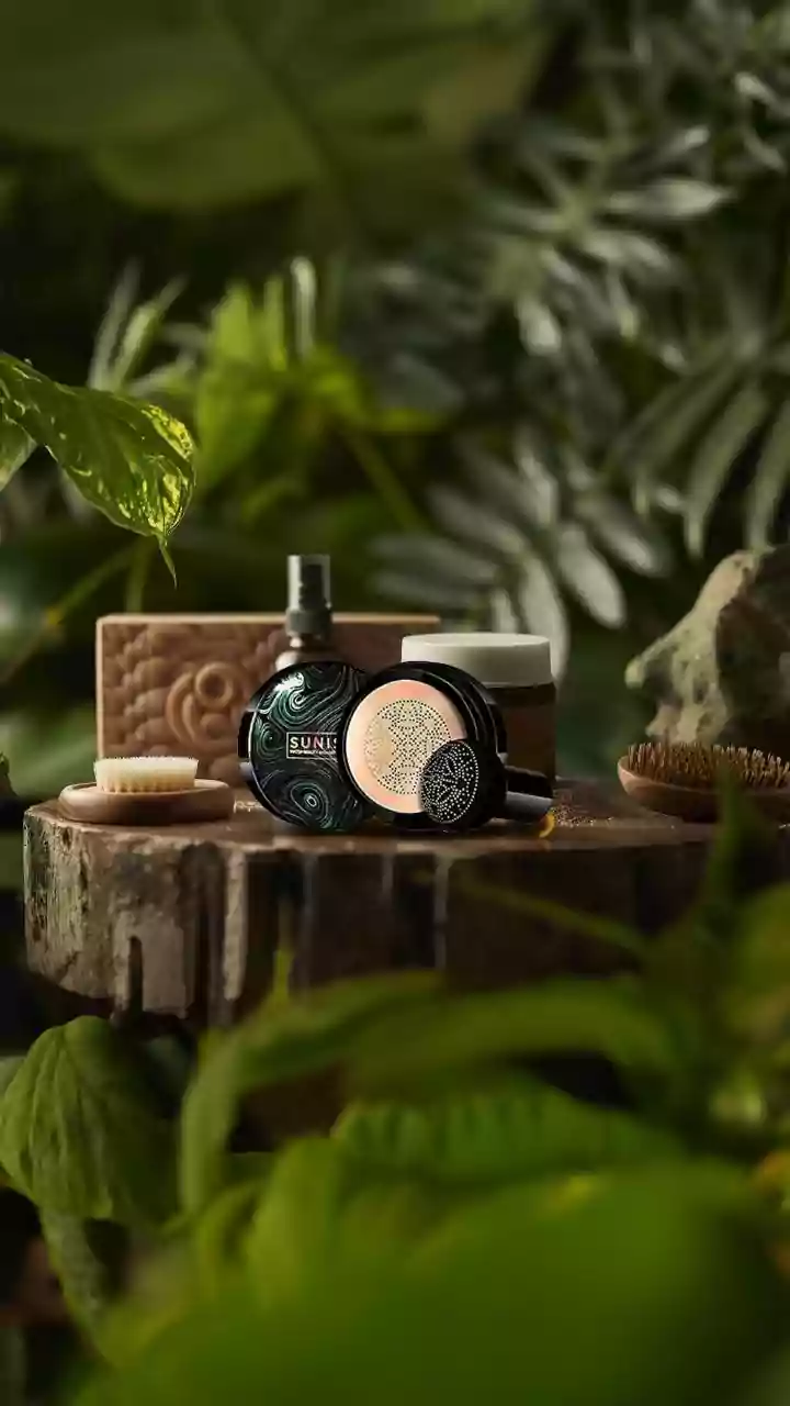 Humidity-Proof Beauty Is India's Rainy-Season Need