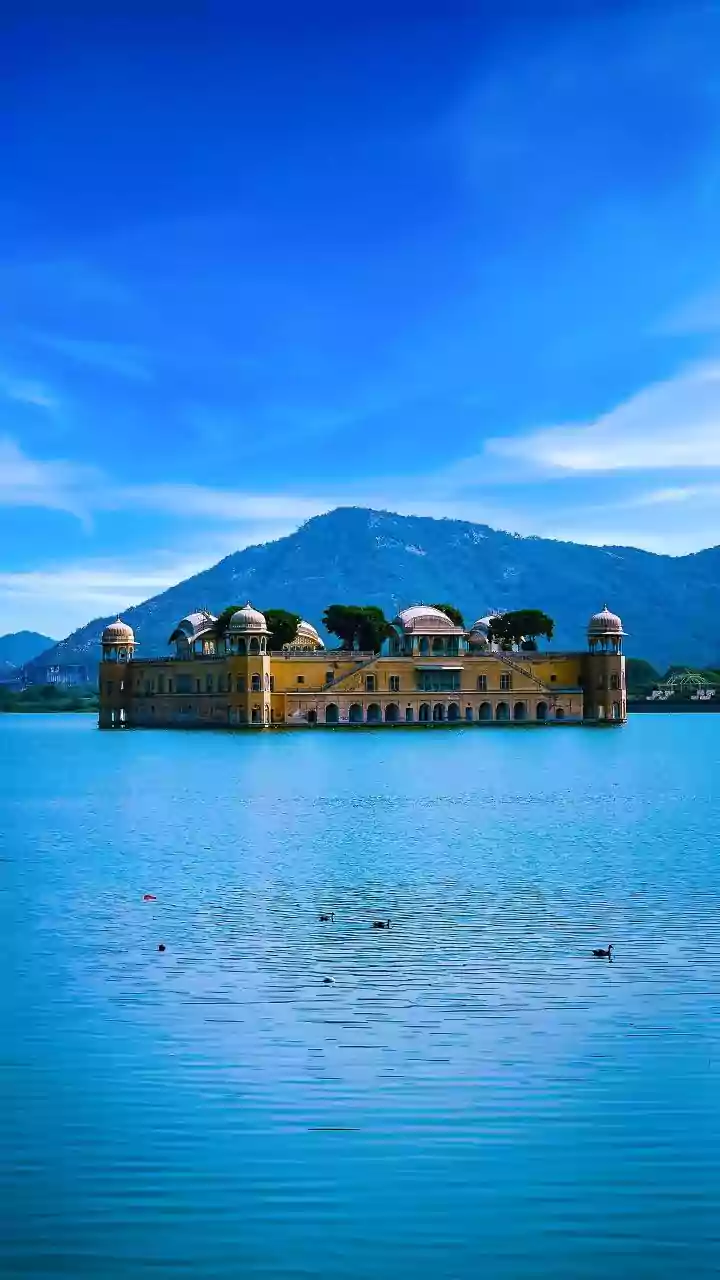 Indore and Bhopal travellers discover Mandu's monsoon palaces on budget weekend trips