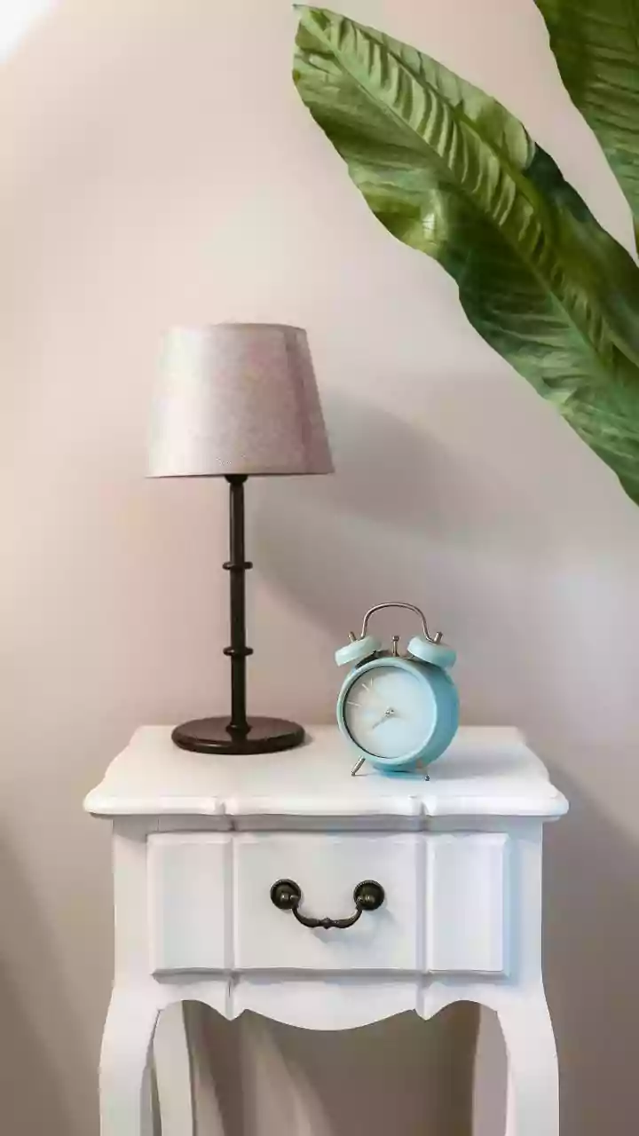 How To Create A Cozy Minimalist Aesthetic In Small Rental Bedrooms With Budget Lights