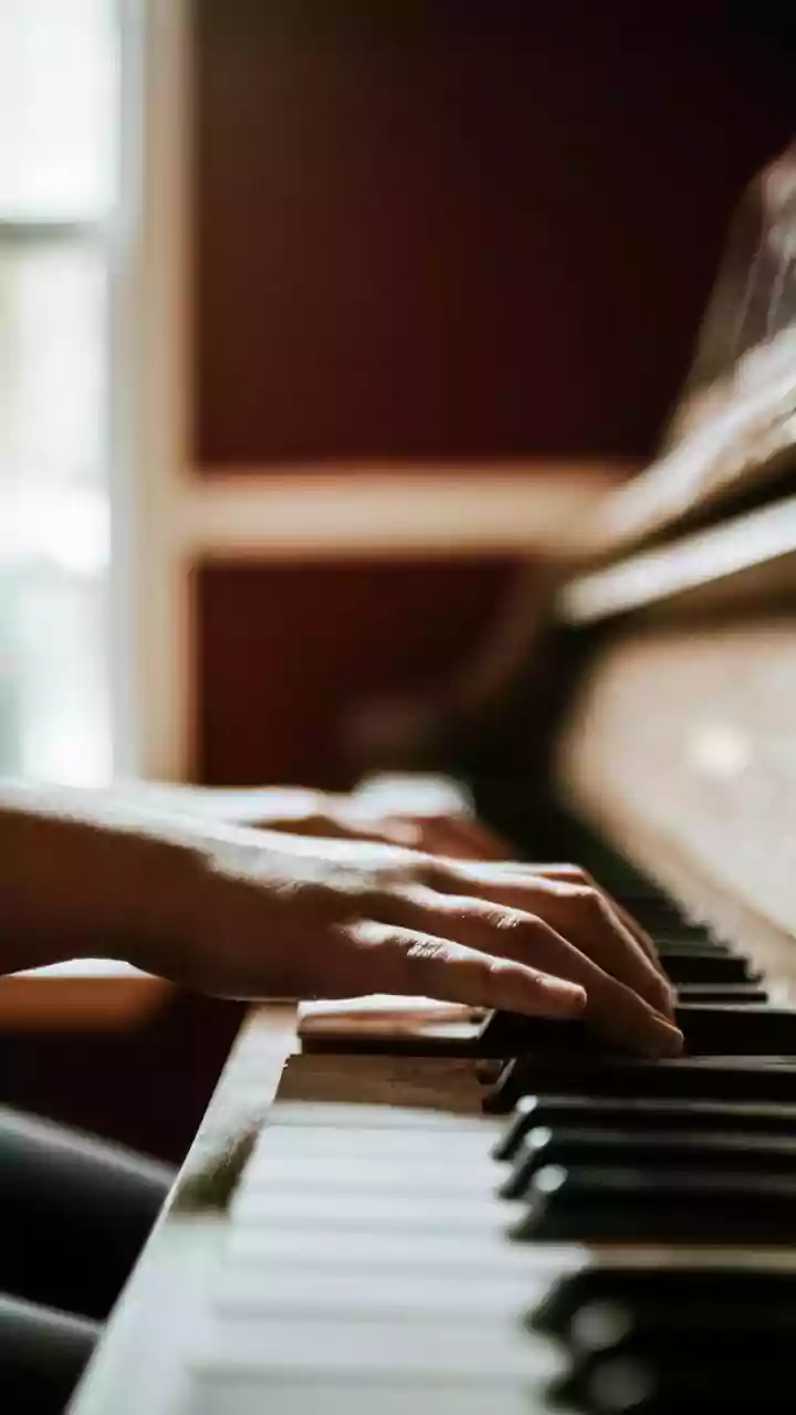 Joe Burrow's Piano and Cybercitizen's Critique