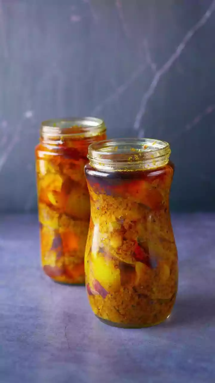 IIT Kharagpur Students' 'Achar' Hack: Turning Stormfall Mangoes into a Viral Sensation