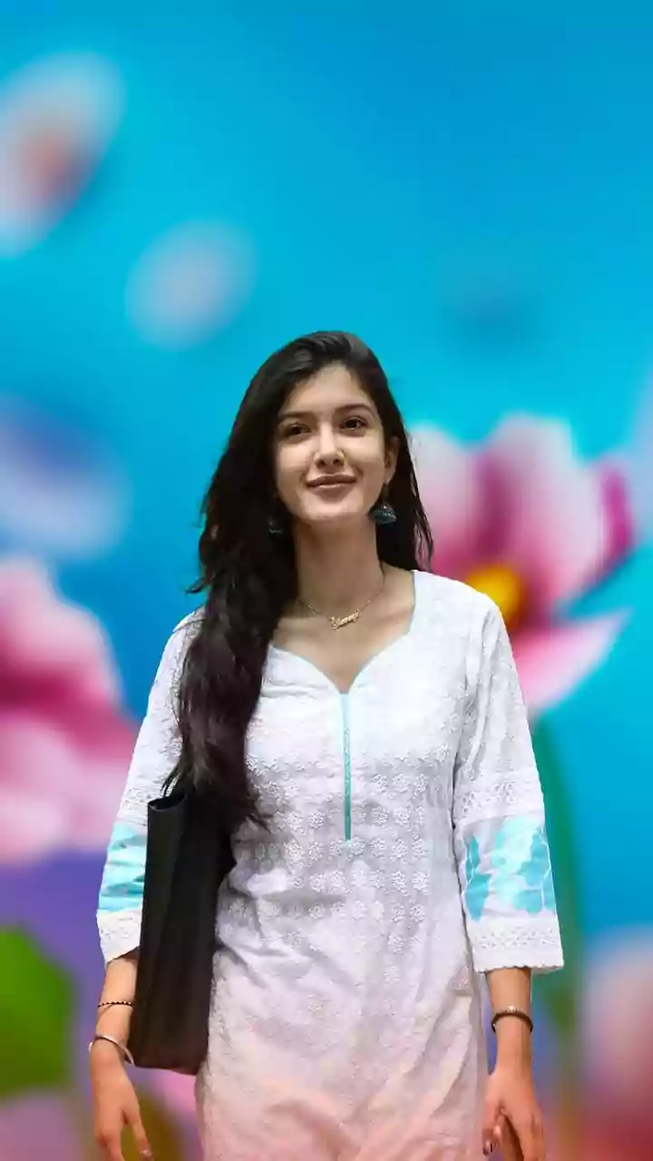 Shanaya Kapoor's Lehenga Looks: Floral & Embellished Styles