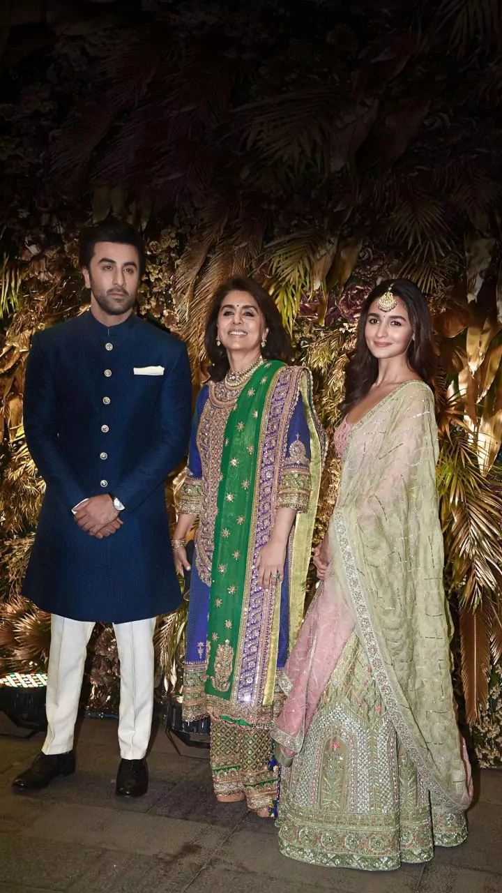 Riddhima Kapoor Sahni Gives Sneak Peek Into Christmas Celebration With Ranbir Kapoor, Alia Bhatt