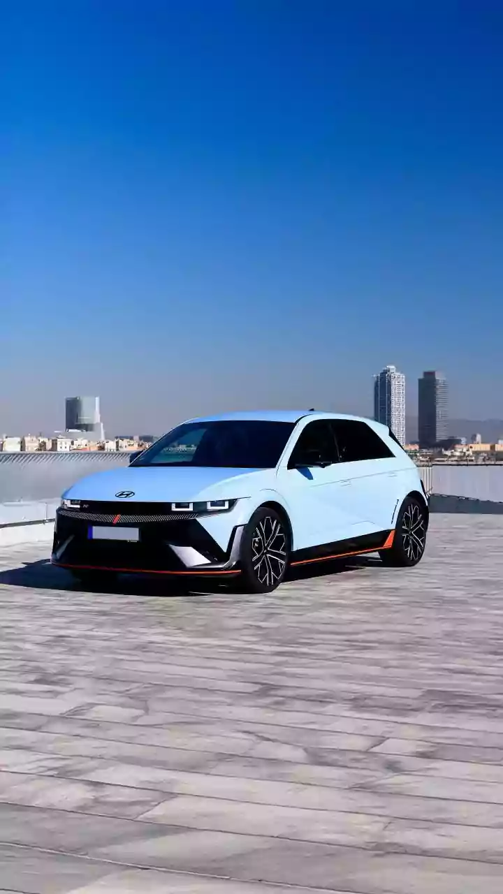 How Sodium-Ion Battery Breakthroughs Drive Down Prices For Entry-Level Urban Electric Vehicles