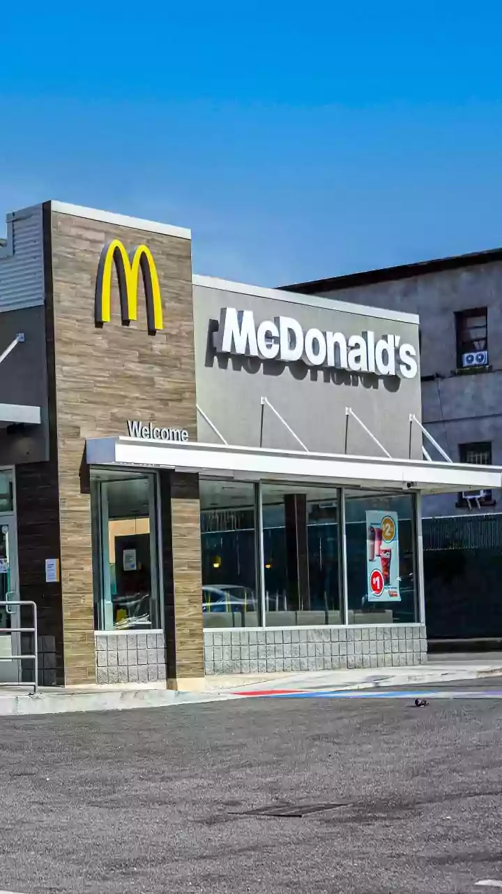 This McDonald’s Outlet Turned A Real Douglas DC-3 Plane Into A Dining Space