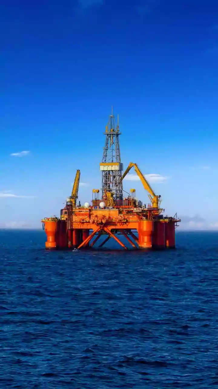 Oil prices recover modestly with Brent $84.39 and WTI $80.95