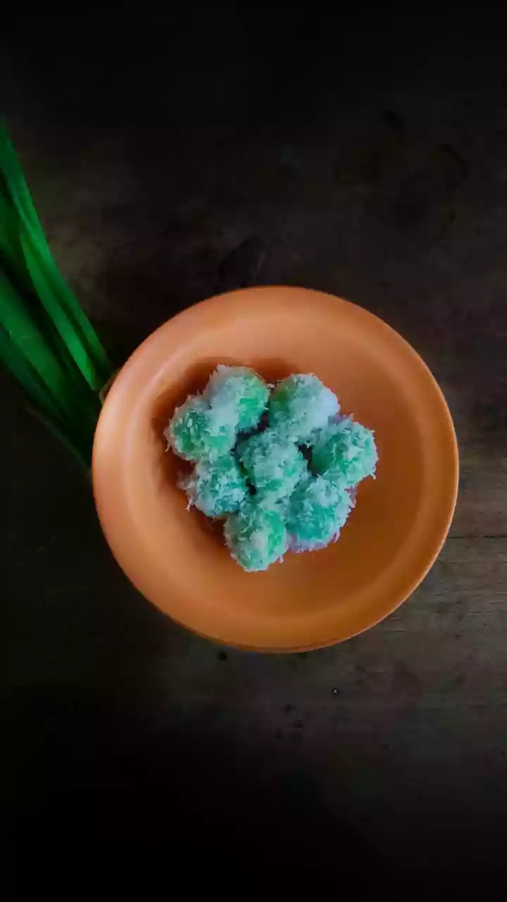 These Thai sticky rice snacks are delectable!