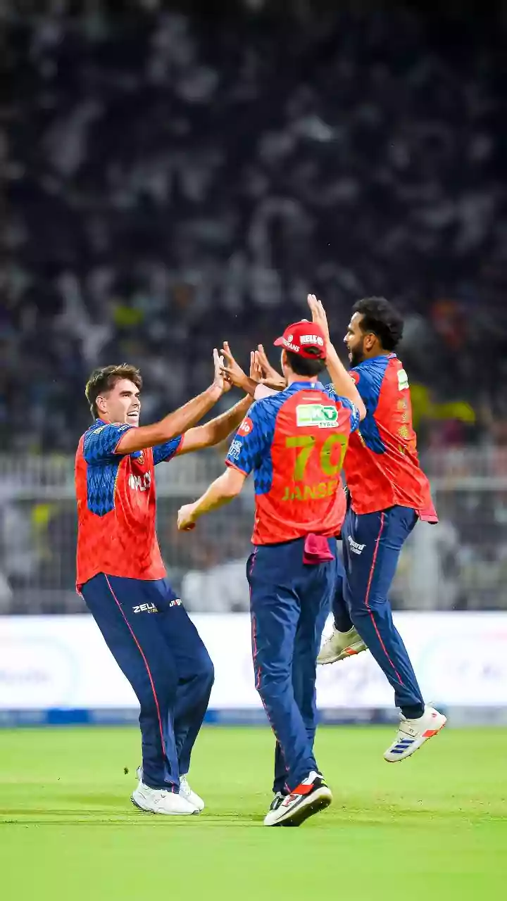 WATCH: Finn Allen, Prabhsimran Singh and Xavier Bartlett engage in hilarious on-field incident leaving Shreyas Iyer in splits during KKR vs PBKS