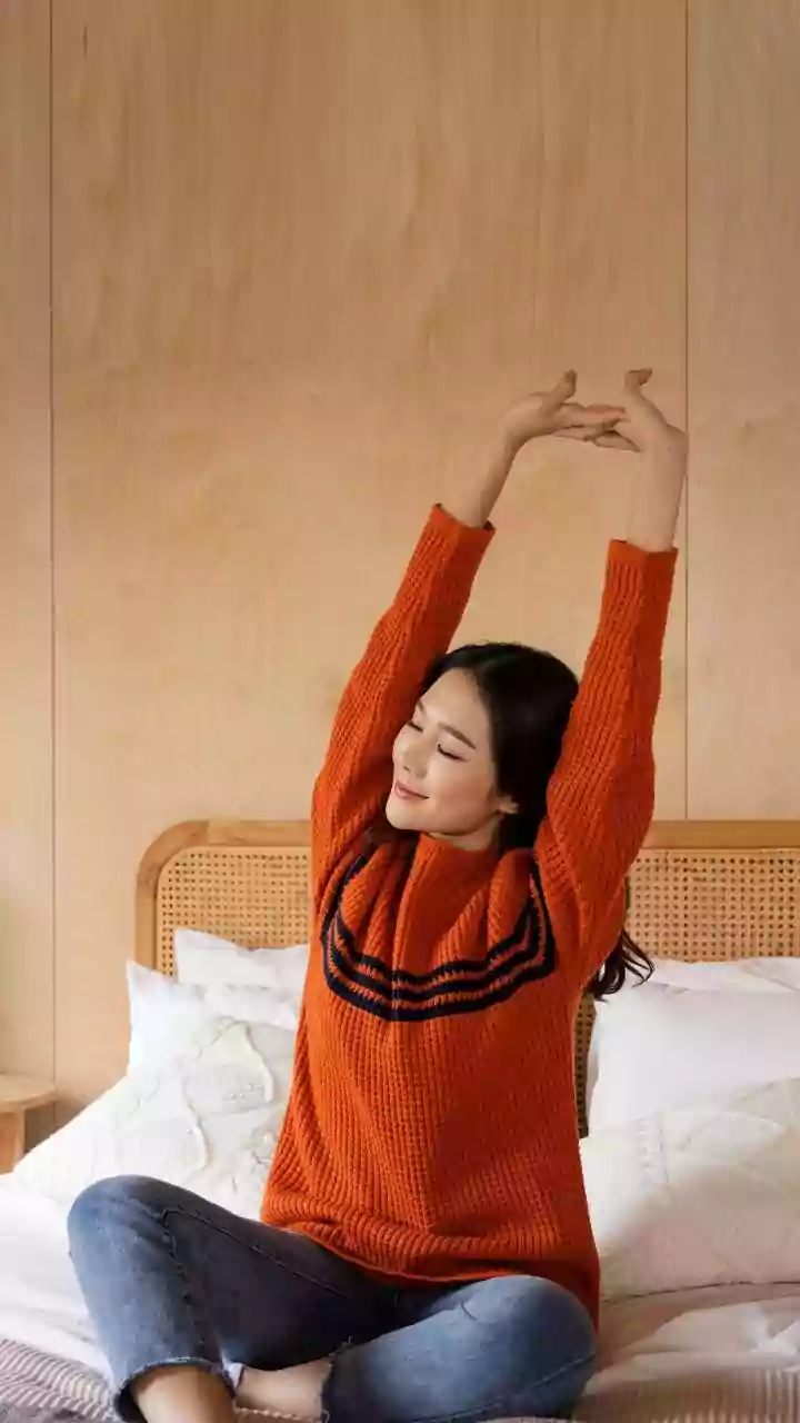 Waffle-knit pullovers: 5 styling tips