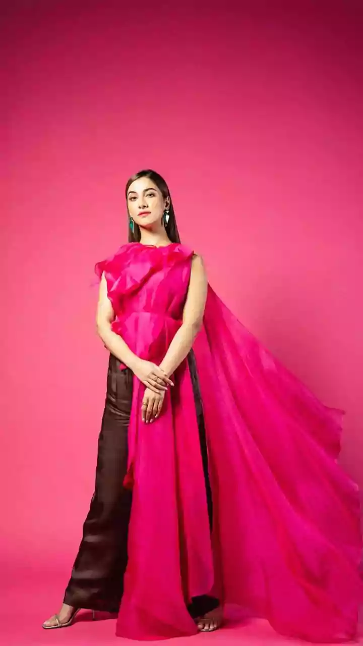 Creative Hacks To Turn Heritage Silk Sarees Into Modern Pantsuits And Festive Capes