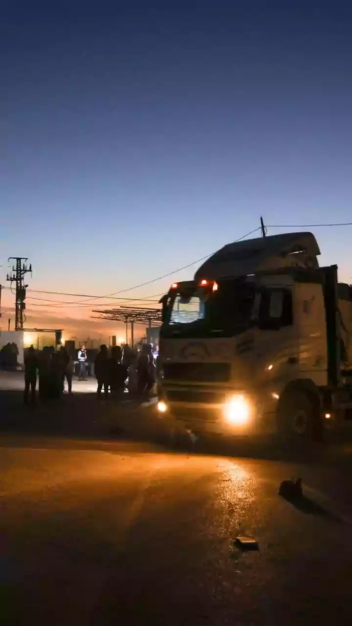 Three killed, one injured in head-on truck collision in Karnataka's Mudhol