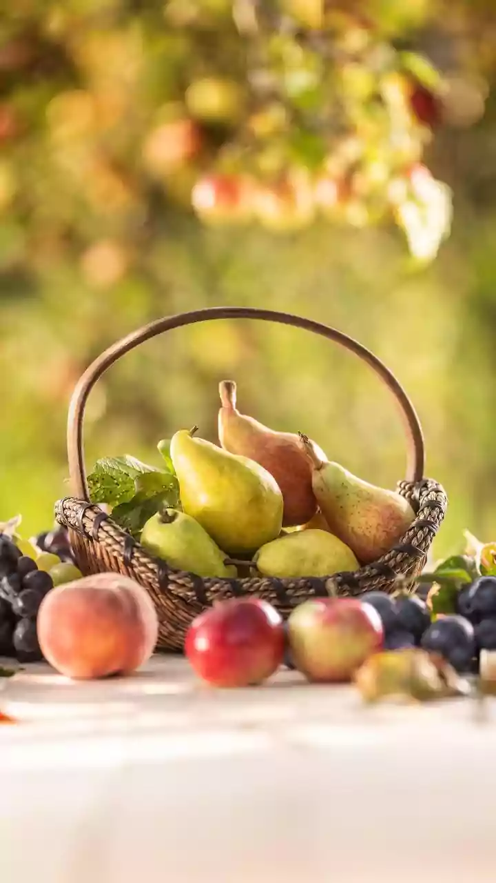 Apple v/s pear: Which is more hydrating?