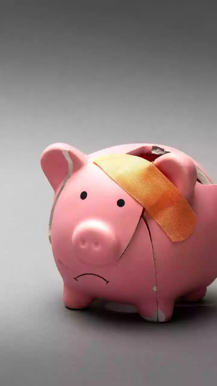 Market Dip? Decoding the Downturn for Investors