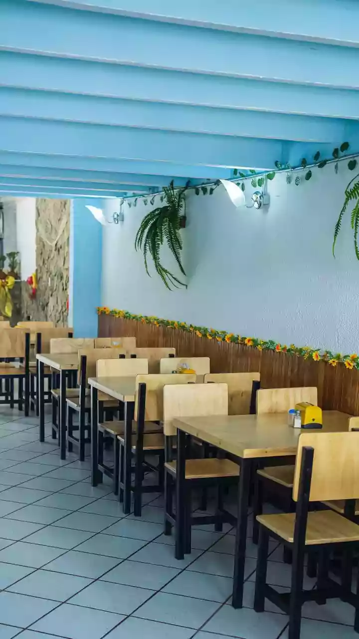 7 Iconic Parsi Cafes in Mumbai: A Culinary Journey