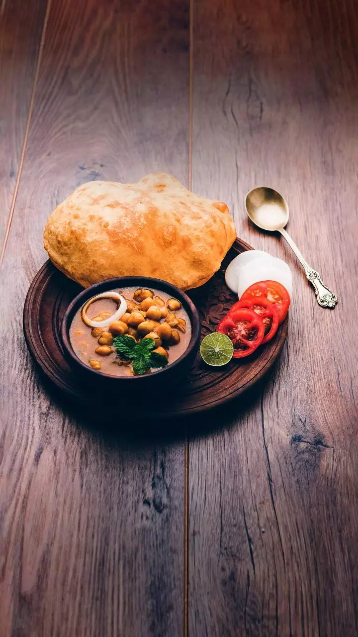 Young Indians Need Food-Price Context This Season