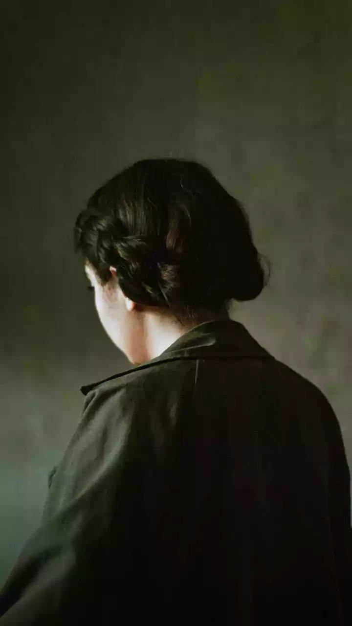 O novo preto: a cor elegante que vai dominar o seu guarda-roupa nesta temporada