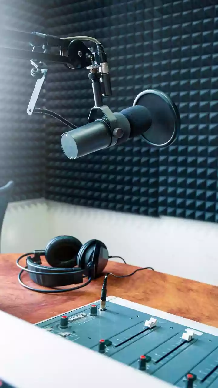 Smart Audio Tools Convert Hours Of Interview Recordings Into Formatted Outlines Easily