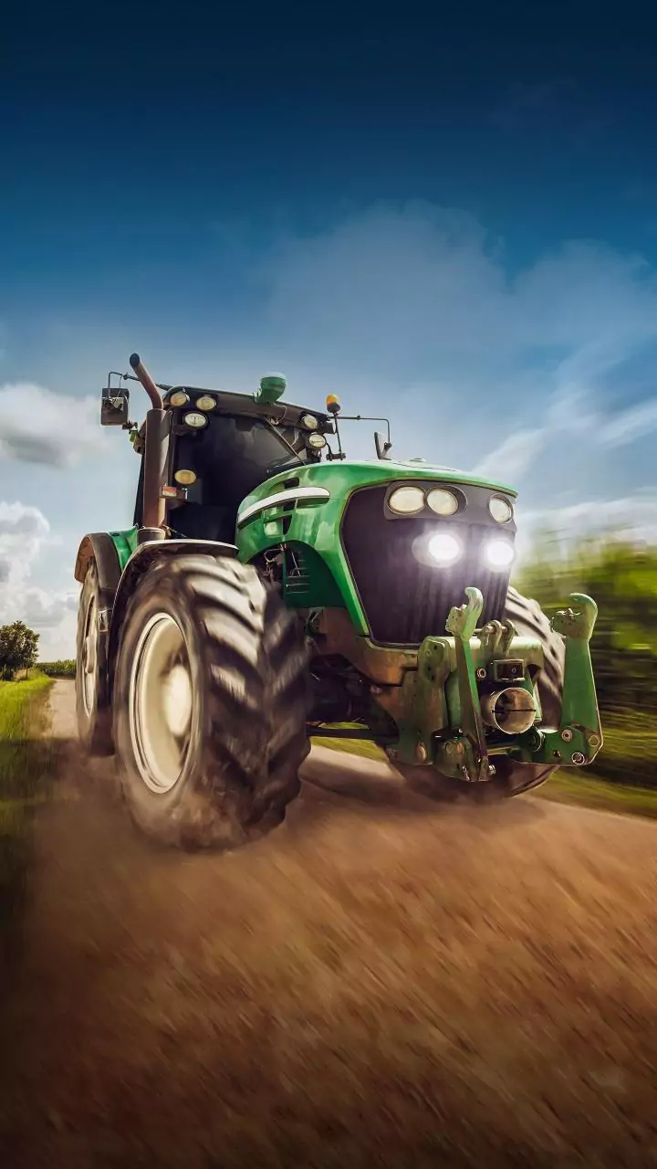 Tractor trolley overturns in UP, woman killed
