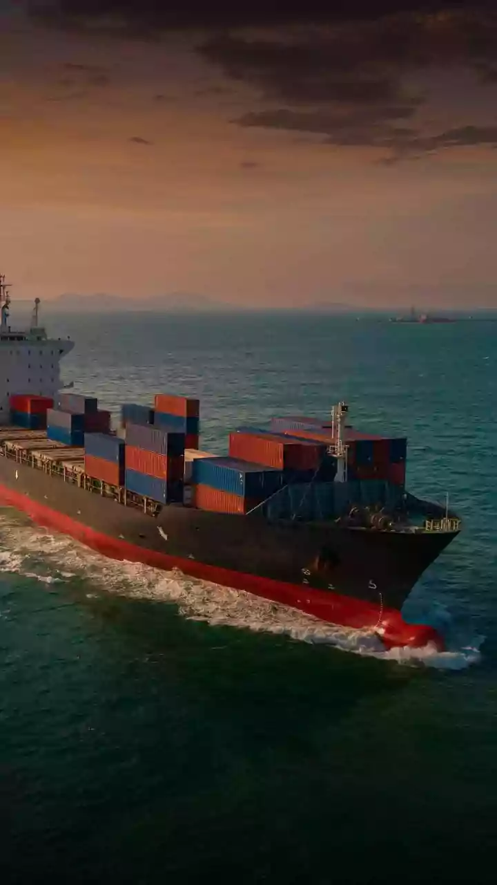 Watch: US Dramatically Seize Venezuelan Oil Tanker in Pre-Dawn Operation, Maduro Calls It 'Theft' and 'Kidnapping'