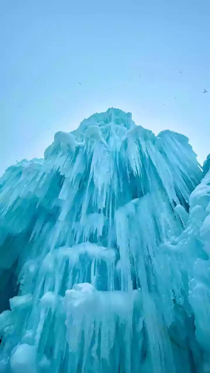 How Ice On Planes Can Lead To Disaster And How It’s Prevented | Explained