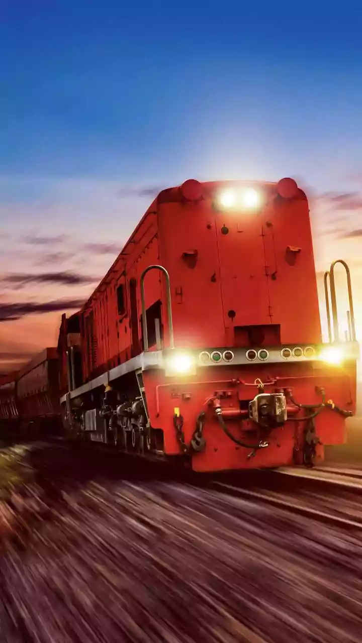 The New August Special Train Schedule Puts Alternate Dates, Boarding Stations and Return-Sector Availability on One Checklist