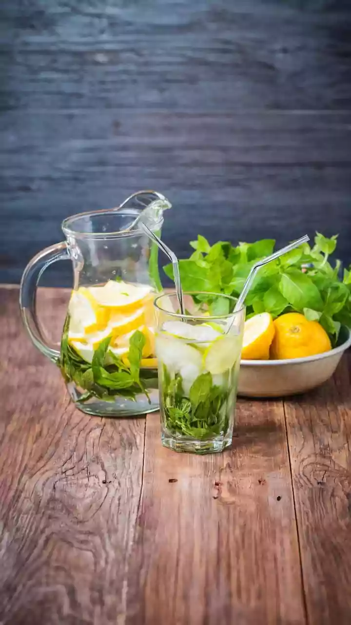 Natural Hydration Essentials: Easy Herbal Drinks To Sip During Warm Afternoons