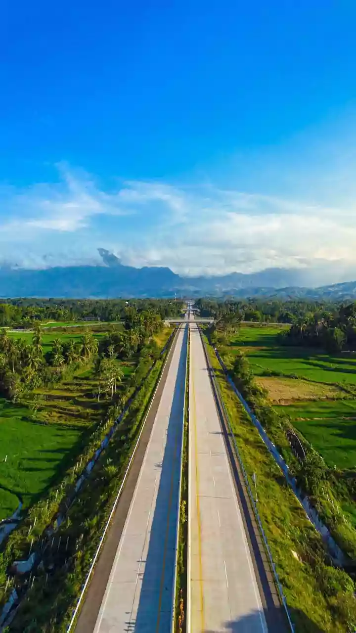 Delhi-Dehradun Expressway: Revolutionizing Travel Times vs. Trains & Flights