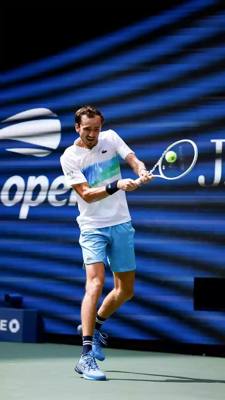 Australian Open: Daniil Medvedev improves to 6-0 in 2026