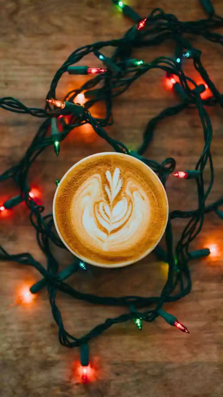 Inside Mumbai's Most Aesthetic & Viral Cafe; Mokai In Bandra Is Trending for Its Christmas Decor & Feel-Good Vibes