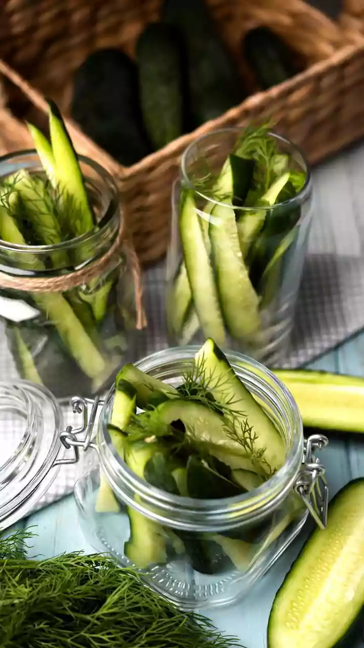 How Oil-Free Fermented Pickles Retain Crunch And Nutrients Through Natural Preservation