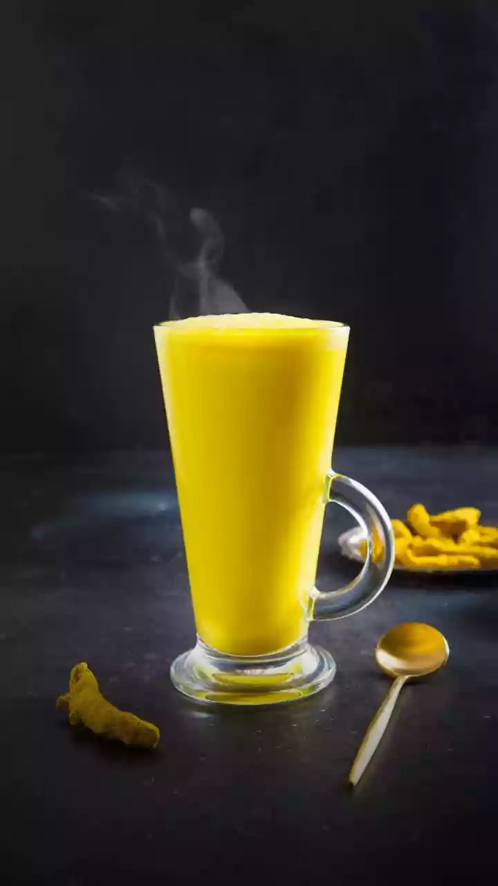 Soothe Your Sore Throat Naturally: 5 Easy Turmeric Home Remedies