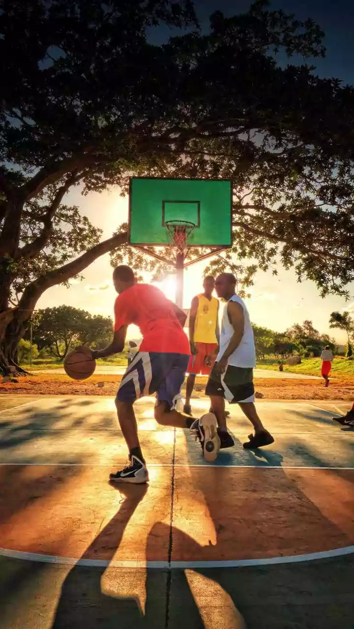 5 benefits of playing team games at sunrise