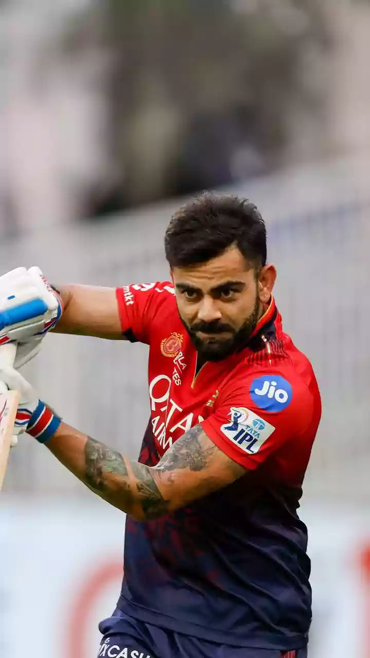 RCB Playing With 5 Overseas Players? Virat Kohli Responds With Humour | Watch Viral Video