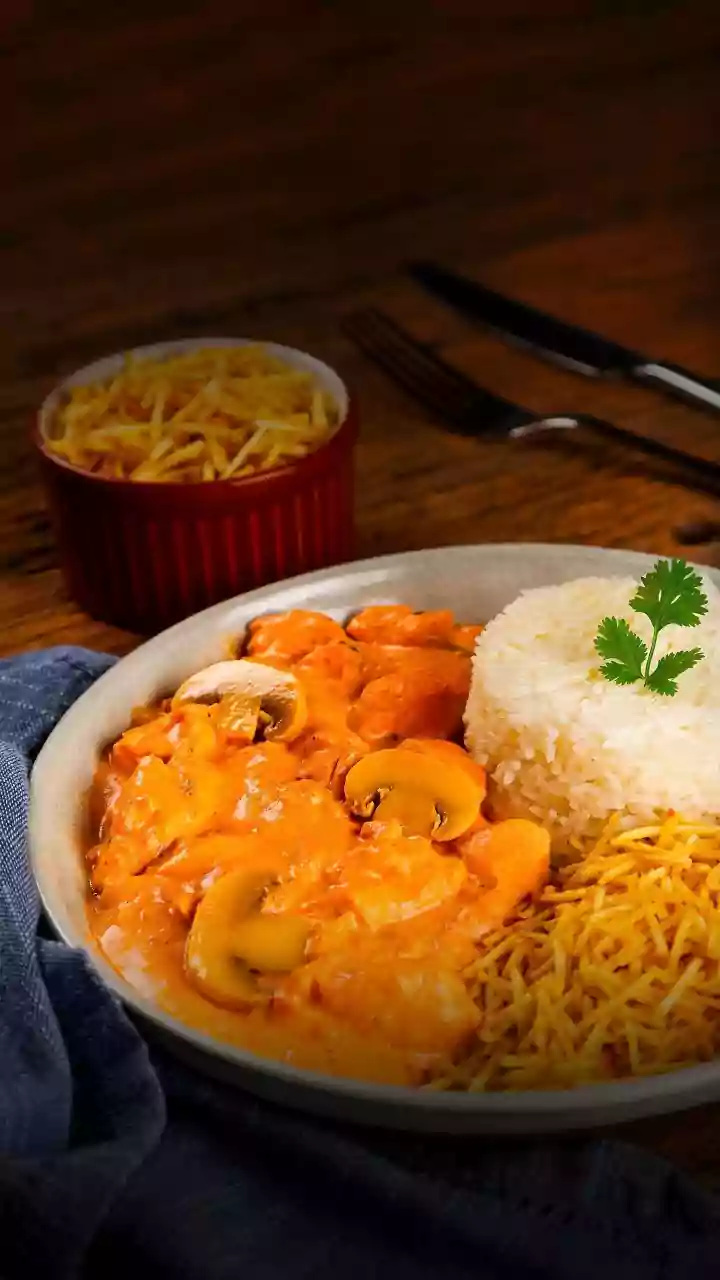 Troque o creme de leite por iogurte e deixe o estrogonofe mais leve