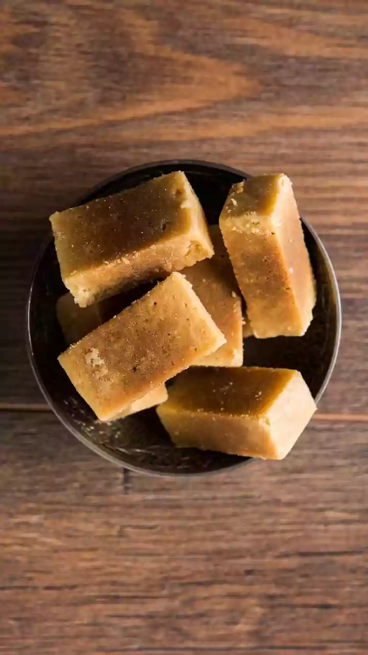 Making Kaju Katli At Home — How To Shape And Slice Kaju Katli