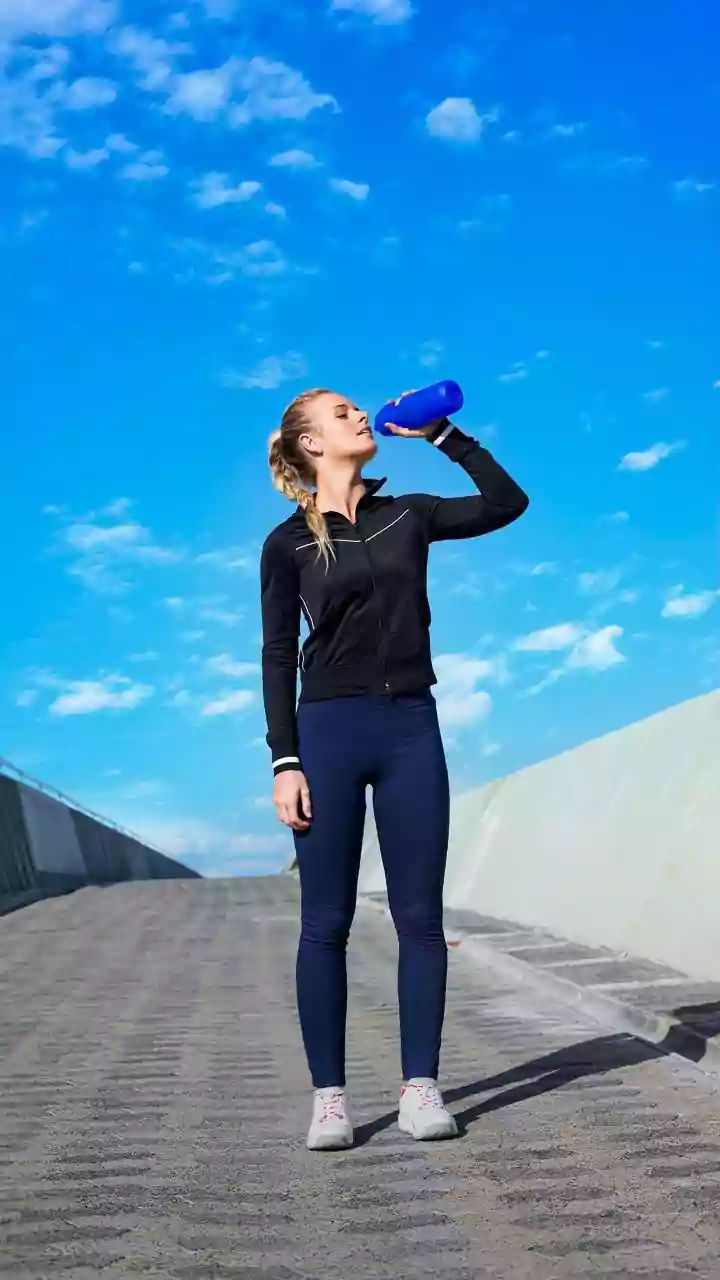 Understanding Temporary Water Weight: The Role Of Hydration In Fluid Balance