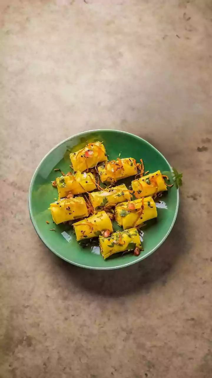 Bored with upma, poha? Try spicy patra rolls for breakfast