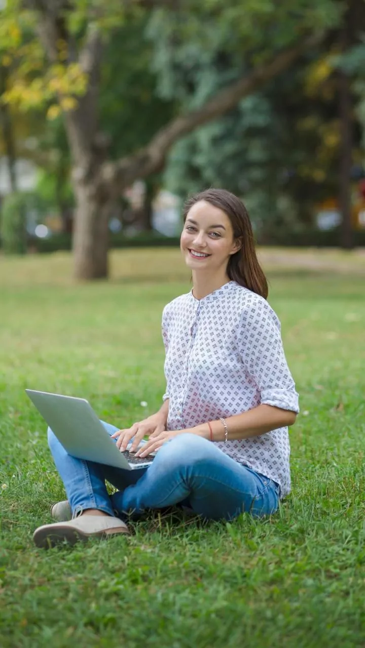 Why Students Still Turn To Traditional Search Despite AI's Growing Popularity