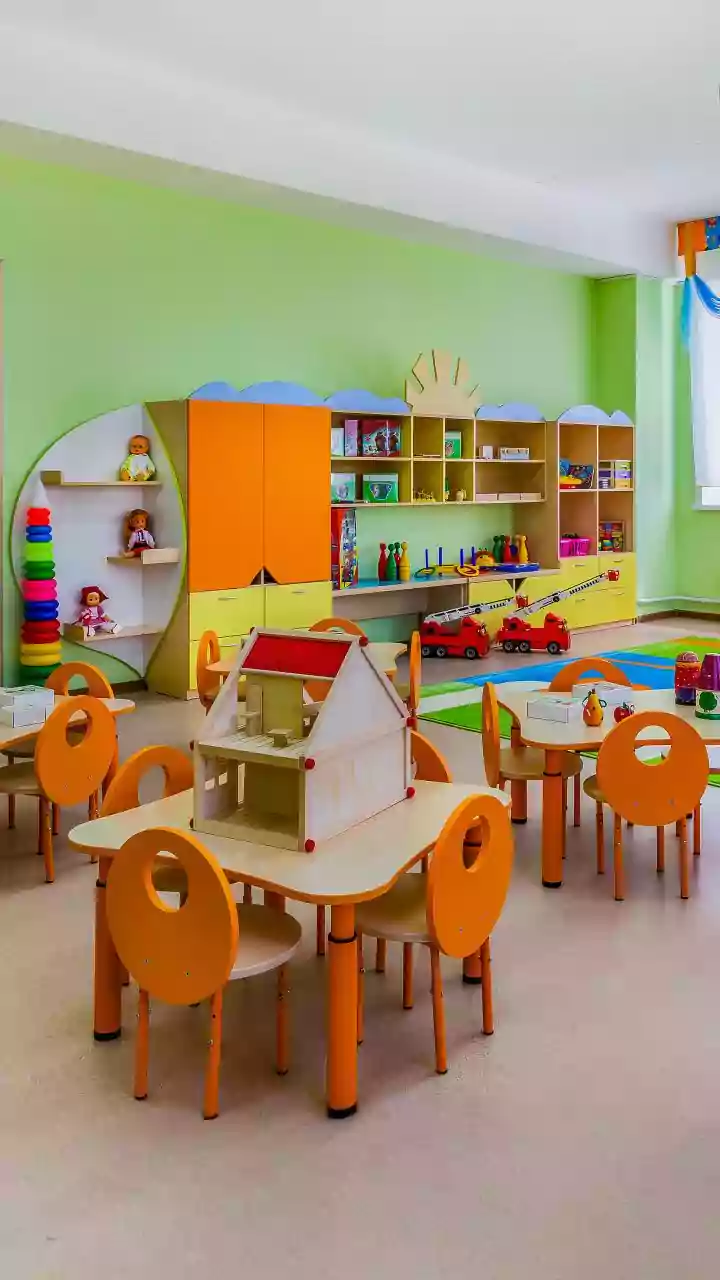 Delhi govt's 621 more schools to have private cleaning services