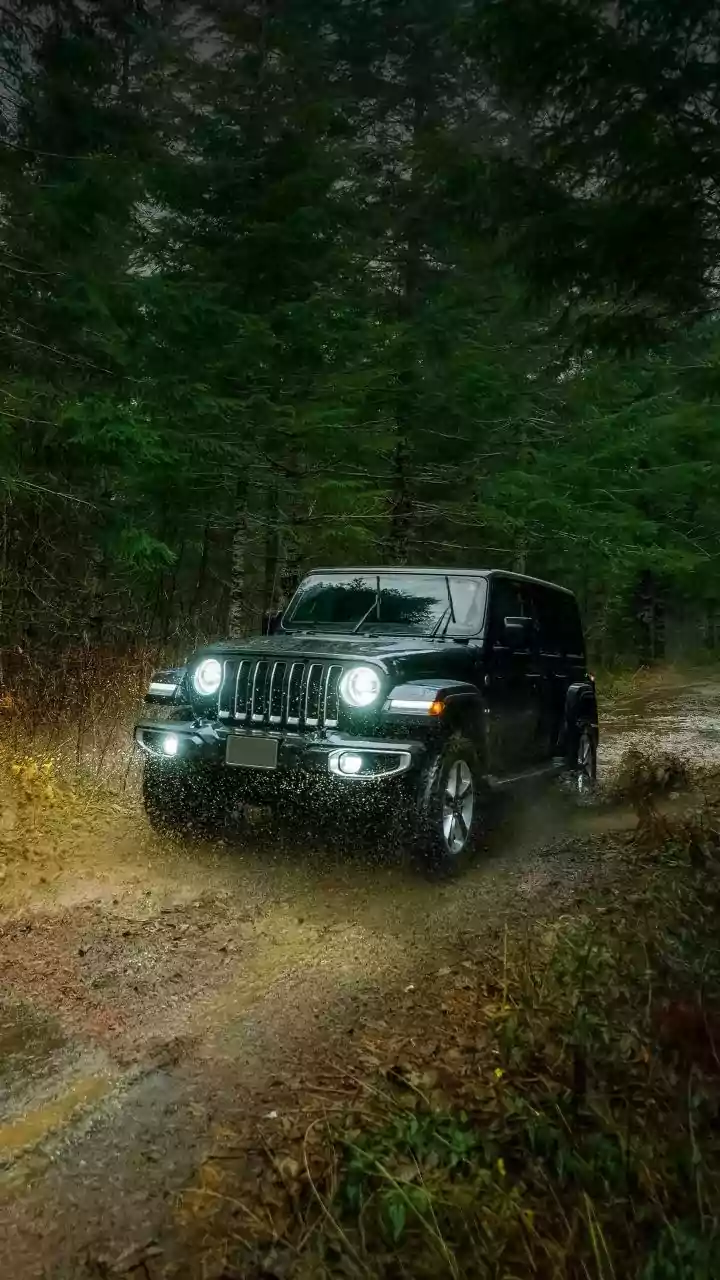 2027 Avenger: A Refreshed Jeep with Enhanced Style, Off-Road Prowess, and New Powertrains