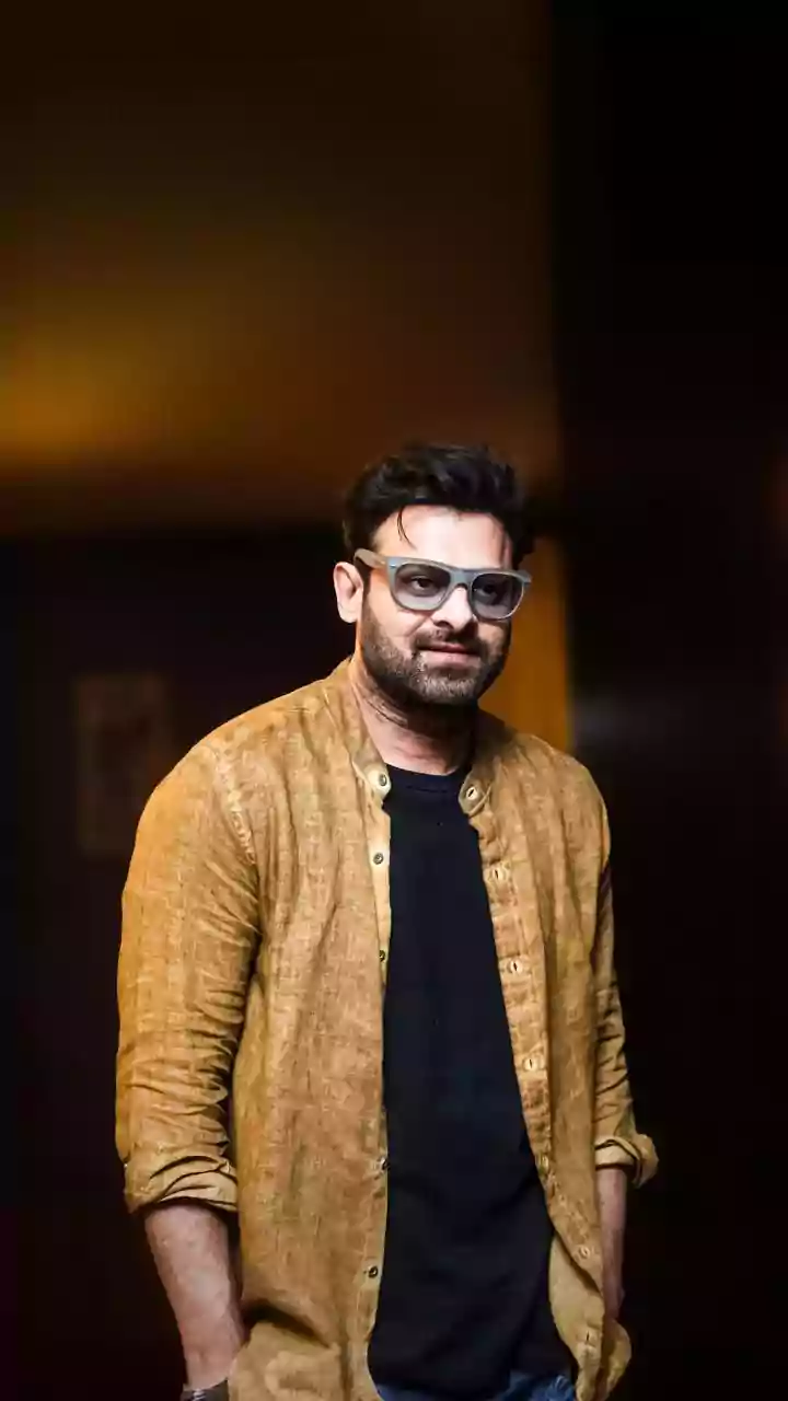 Raja Saab LEAKED: Ohio Eatery in US caught screening Prabhas’ horror comedy – fans furious