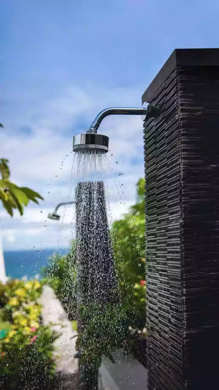 Hot Showers vs. Skin Barrier: Why It’s Time to Reduce Water Temperature