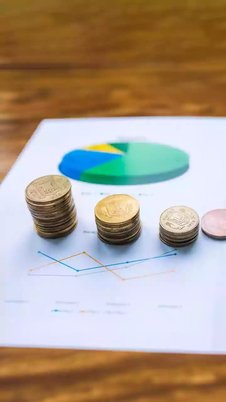 Decoding Investment Strategies: Smart Market Tools & Fund Insights