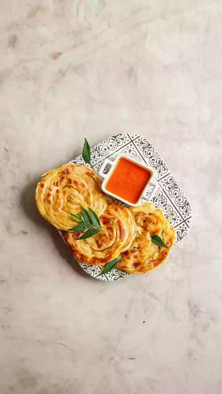 A Crisp Outside and Soft Centre Define a Good Stuffed Paratha