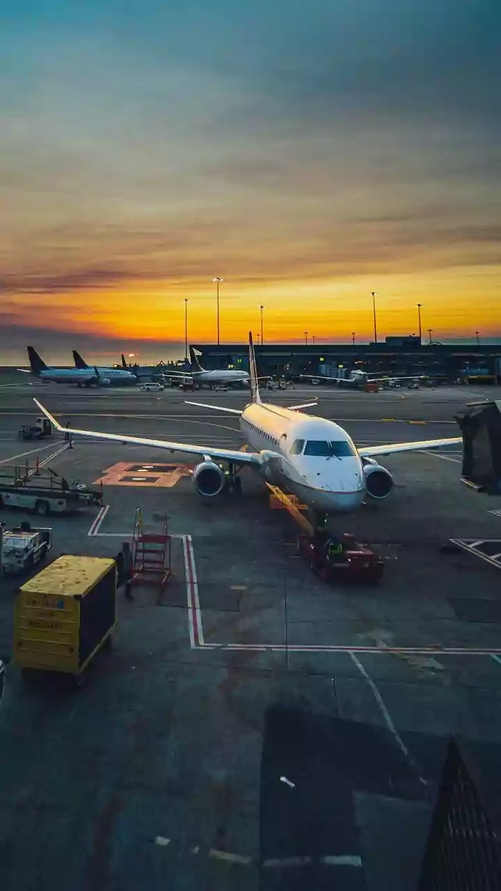 Pakistani Traveler's Delightful 10-Hour Mumbai Layover: A Surprising Cultural Encounter