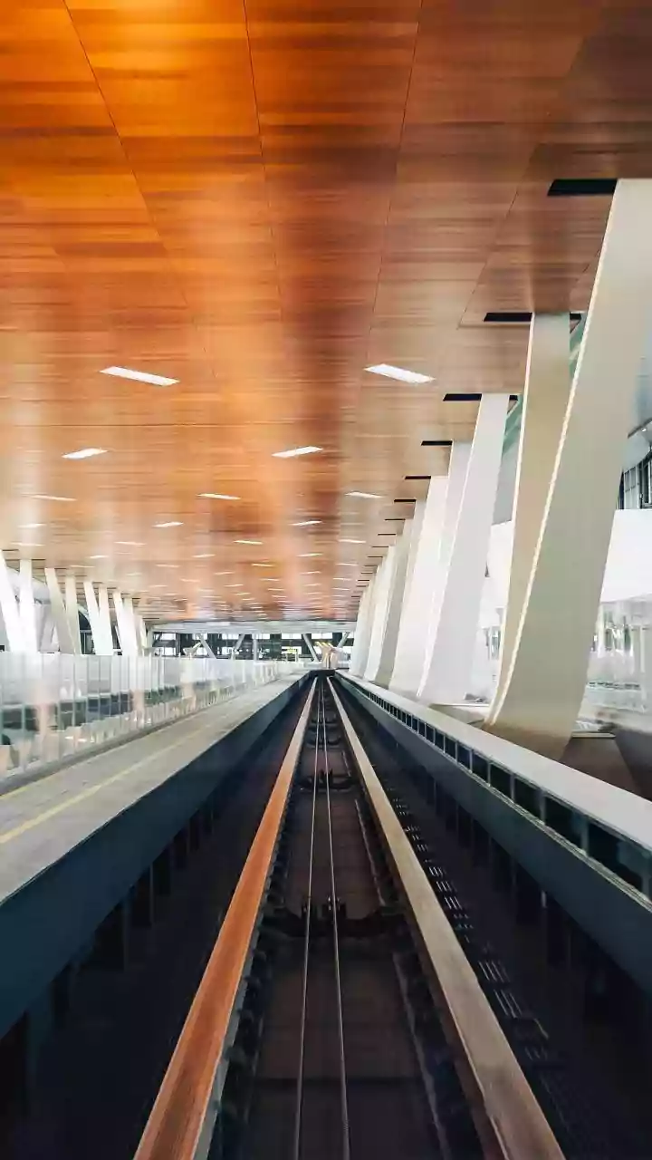 Varanasi's Near-Complete Ropeway Puts Station Design Under the Lens