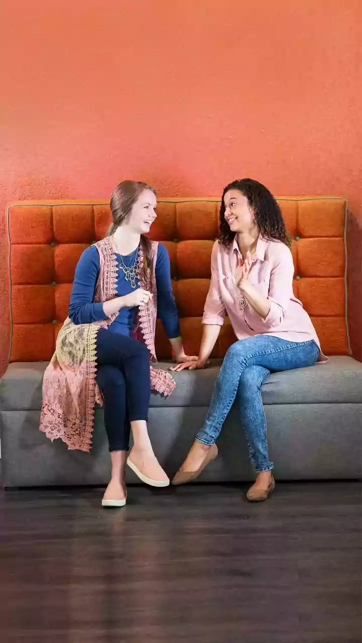 Beyond the Swipe: Friends Pitching Friends is the New Offline Dating Wave