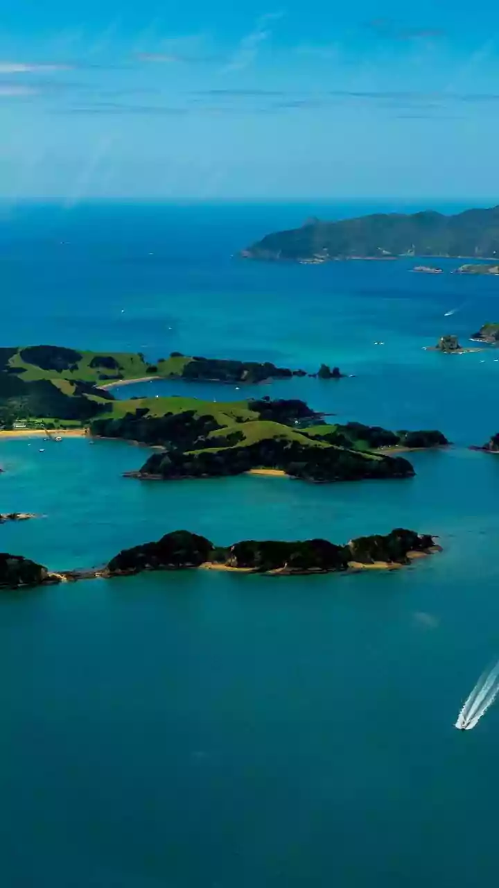 Why Andaman turquoise waters and clear autumn skies create ideal conditions for coastal photography