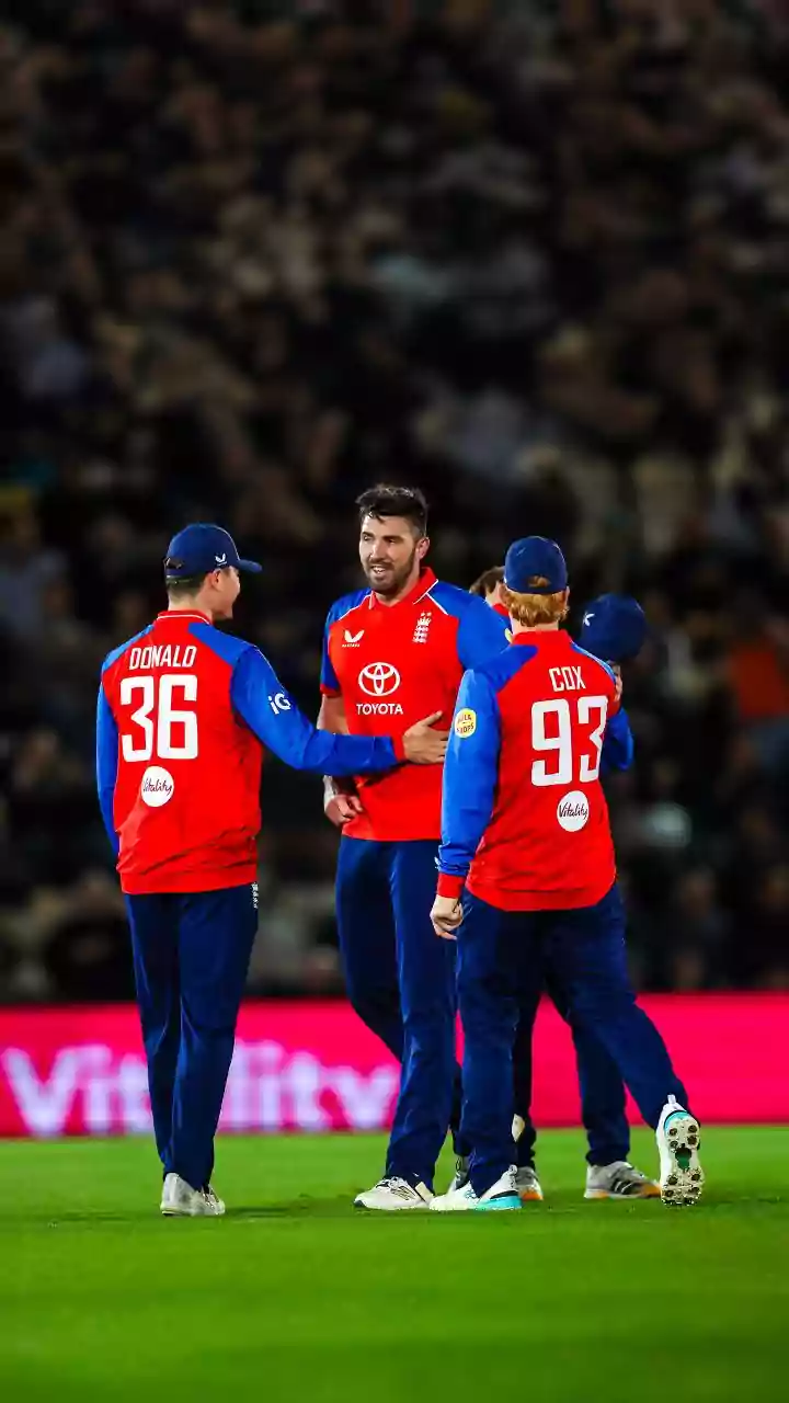 England thrash Sri Lanka in 1st T20I: Report and stats